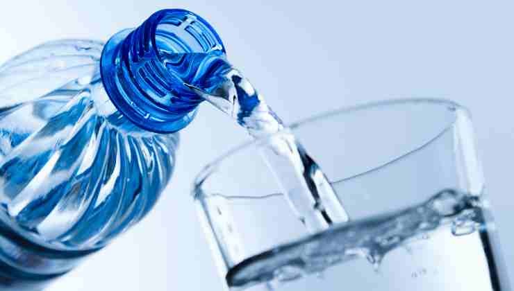 bicchiere acqua