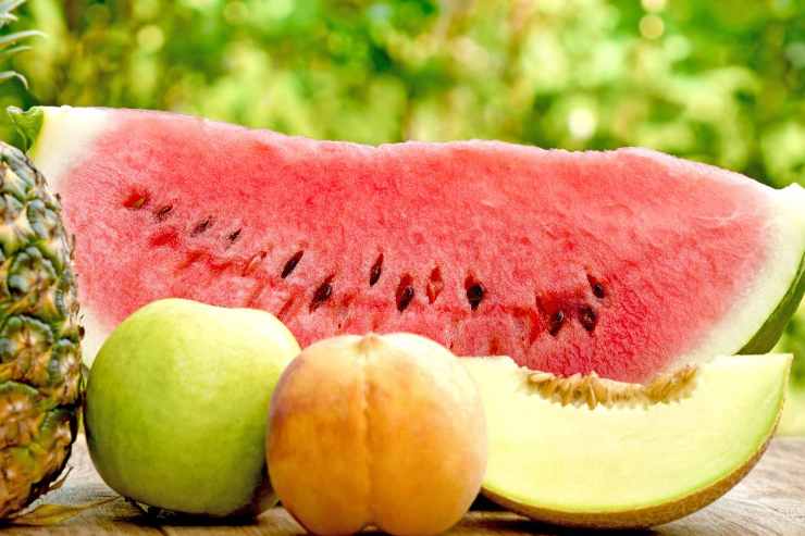 cocomero ananas pesca e melone